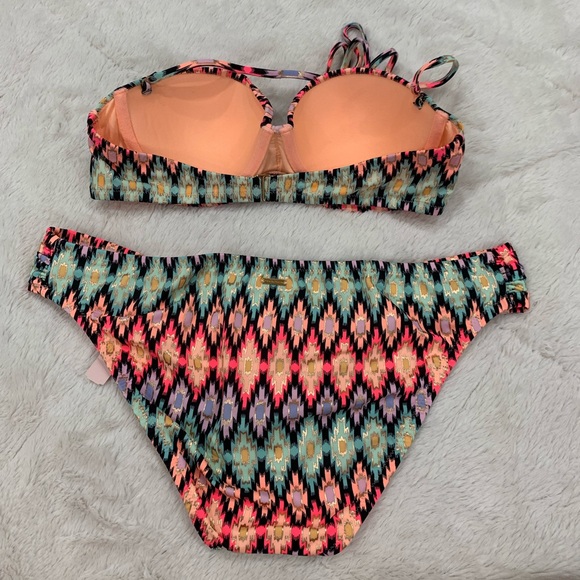 Victoria Secret Bikini - Picture 5 of 7